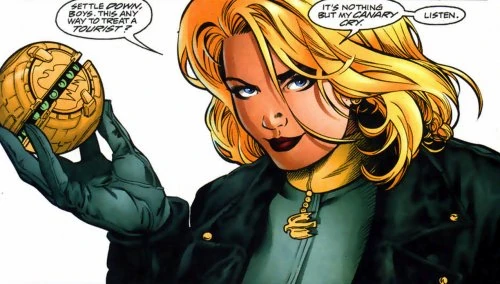 Black Canary Weapons in Comics