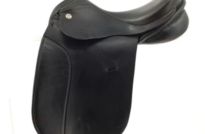 KN Used Dressage Saddle