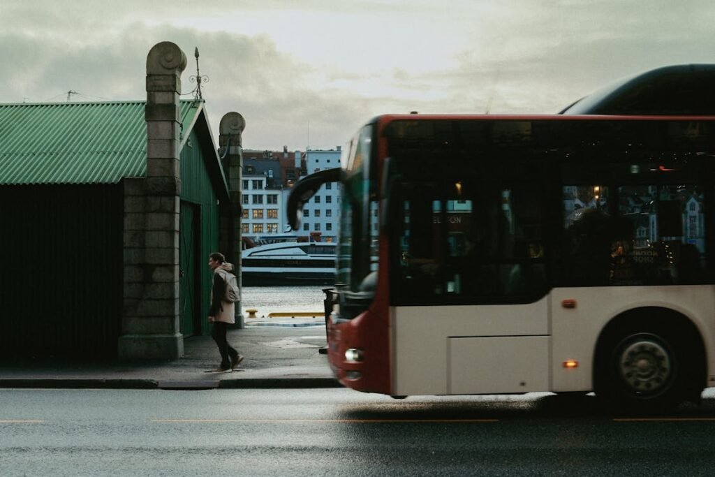 Mini Bus