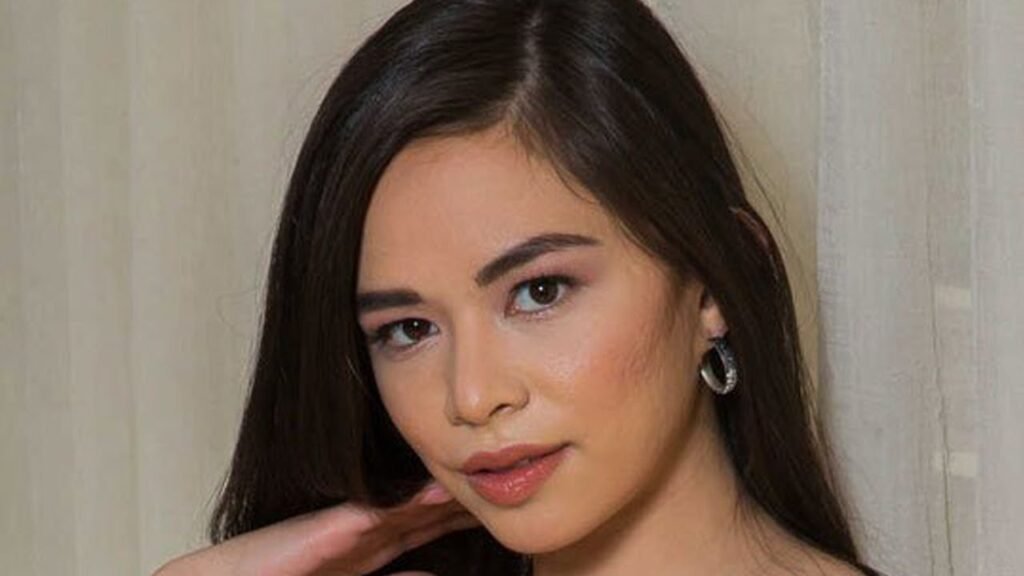 Unveiling the Real Age and Journey of Scarlett Alexis: Everything You Need to Know